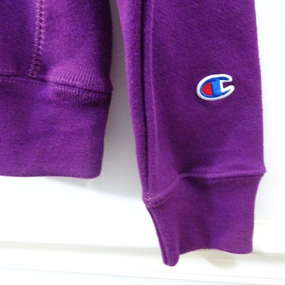 Champion Reverse Weave Crew Sweatshirt Size M NEW Spell Out Logo Pink Purple - Picture 2 of 7